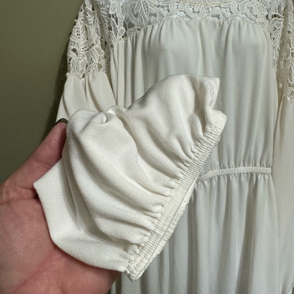 Torrid Lace Trimmed Cream Blouse, Size 3 - Picture 5 of 7